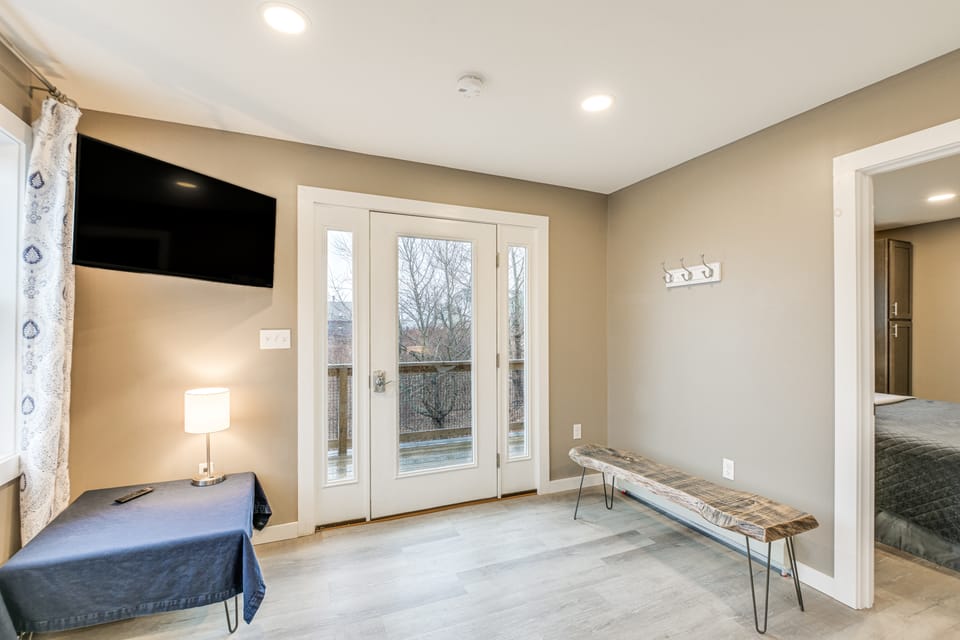 Newly Renovated Maine Retreat: Deck w/ Ocean View! Apartment in Lubec