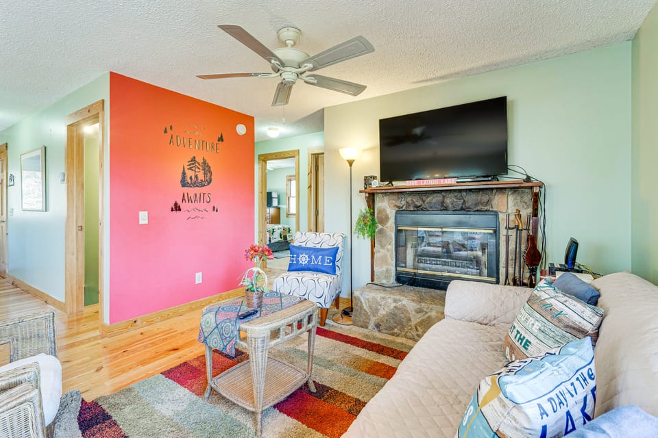 Pet-Friendly Hiawassee Cabin w/ Lake Views & Sauna House in Georgia