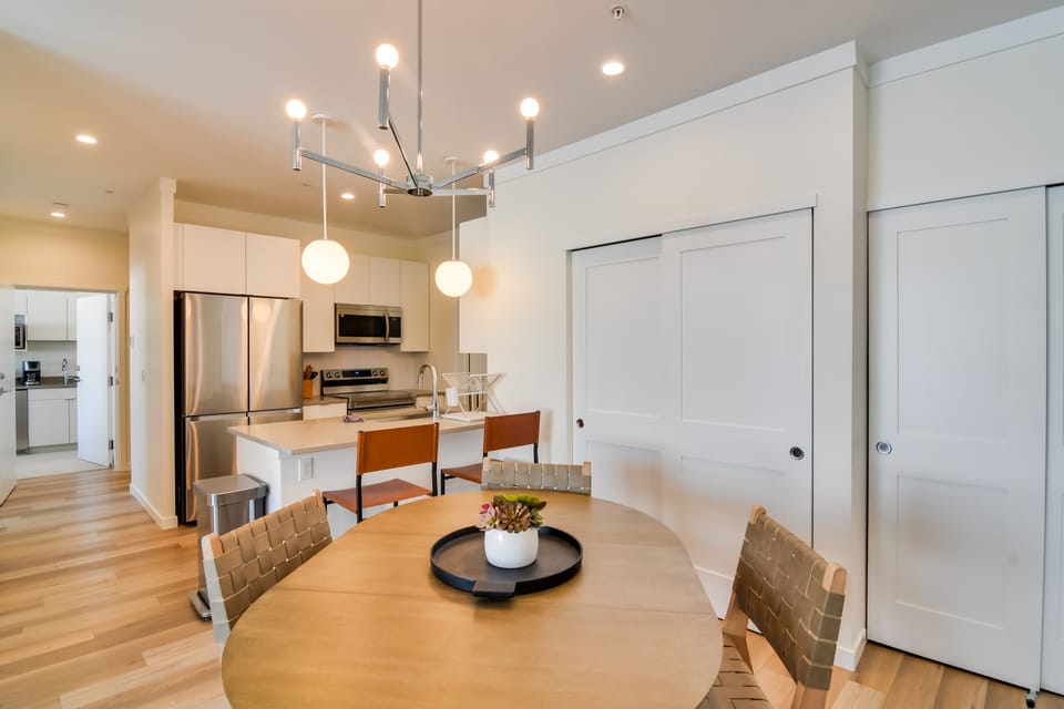 2 Mi to Fraser Tubing Hill: Condo w/ Fireplace! Apartment in Fraser