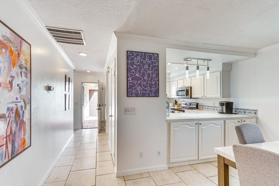 Home w/ Pool Access in Palm Desert: Near Golf! Apartment in Palm Desert