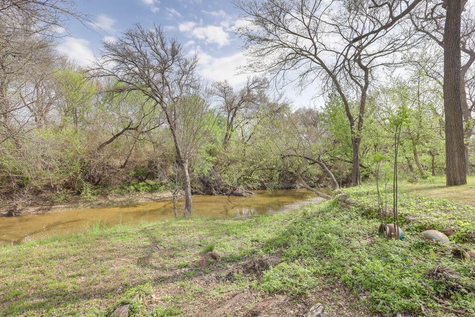 Riverside Texas Retreat w/ Wraparound Porch! House in Rio Grande