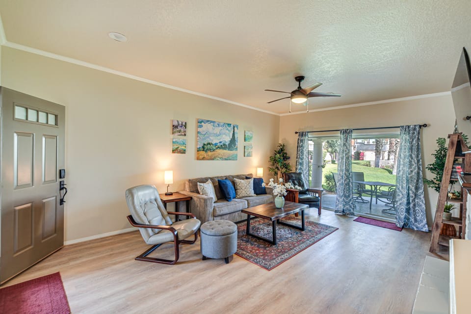 Palm Desert Condo w/ Pool & Community Perks! Apartment in Palm Desert