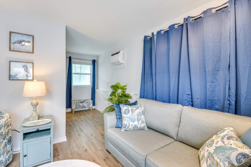 Private Hot Tub: Fort Walton Beach Bungalow! Apartment in Fort Walton Beach
