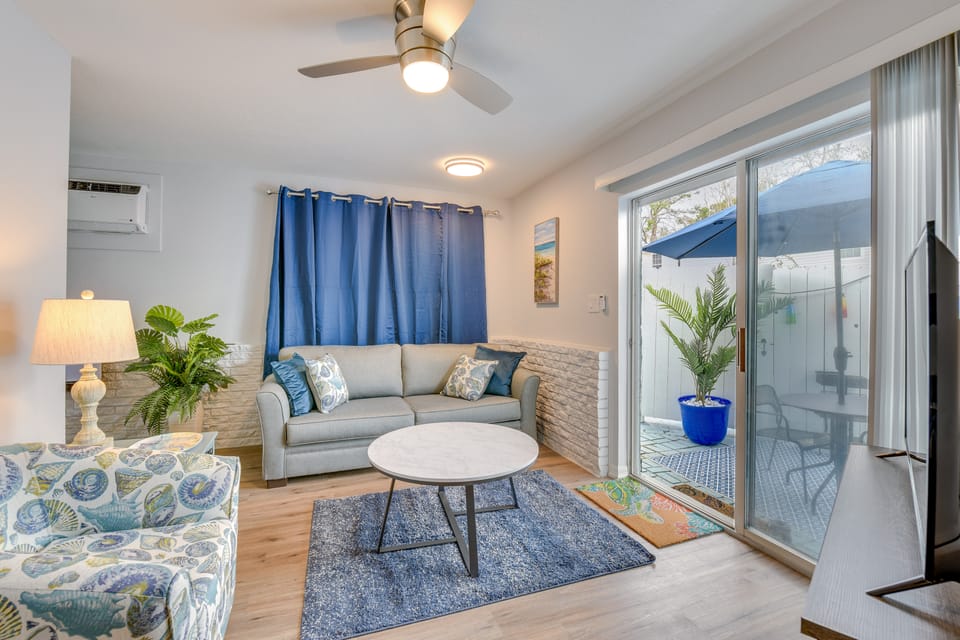 Private Hot Tub: Fort Walton Beach Bungalow! Apartment in Fort Walton Beach