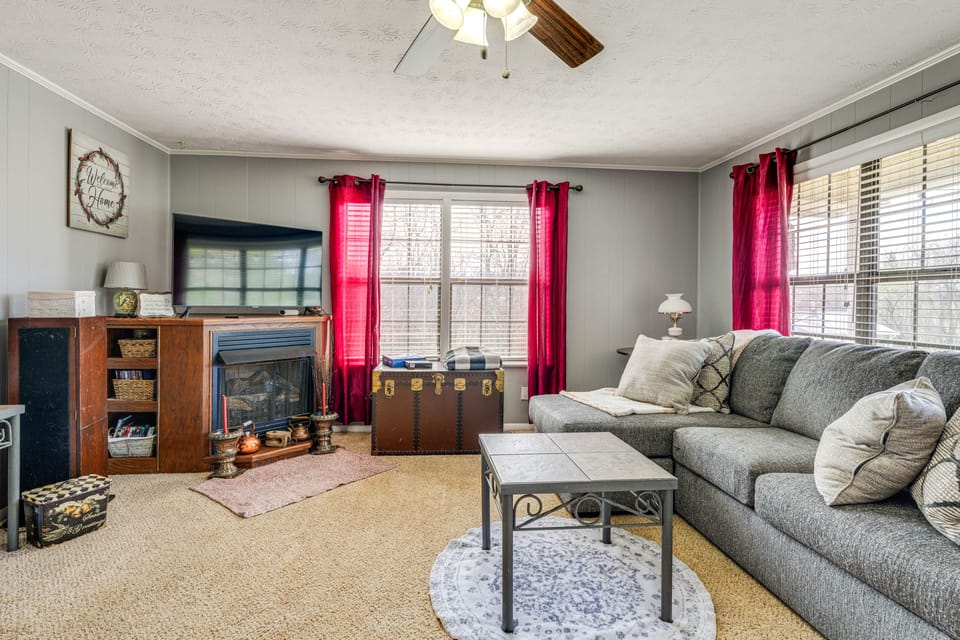 Furnished Deck & Fire Pit: Greeneville Home! House in Tennessee