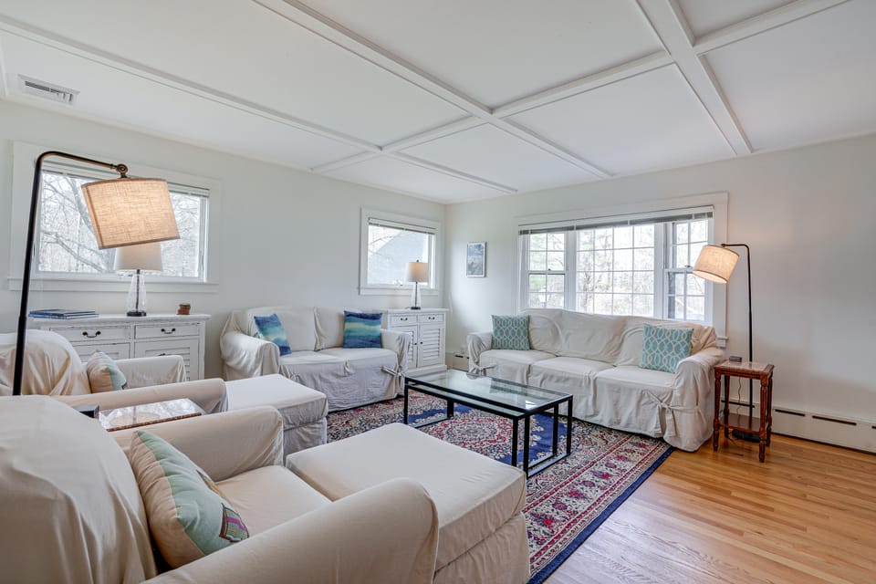 1 Mi to Beach! Family Gloucester Gem w/ Yard House in Gloucester