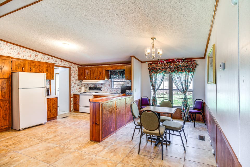 'Valley View Lodge' Rural Home in Bridgeport! House in Alabama