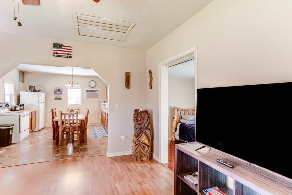 Serene Guion Cabin < 1 Mi to the White River! House in Arkansas