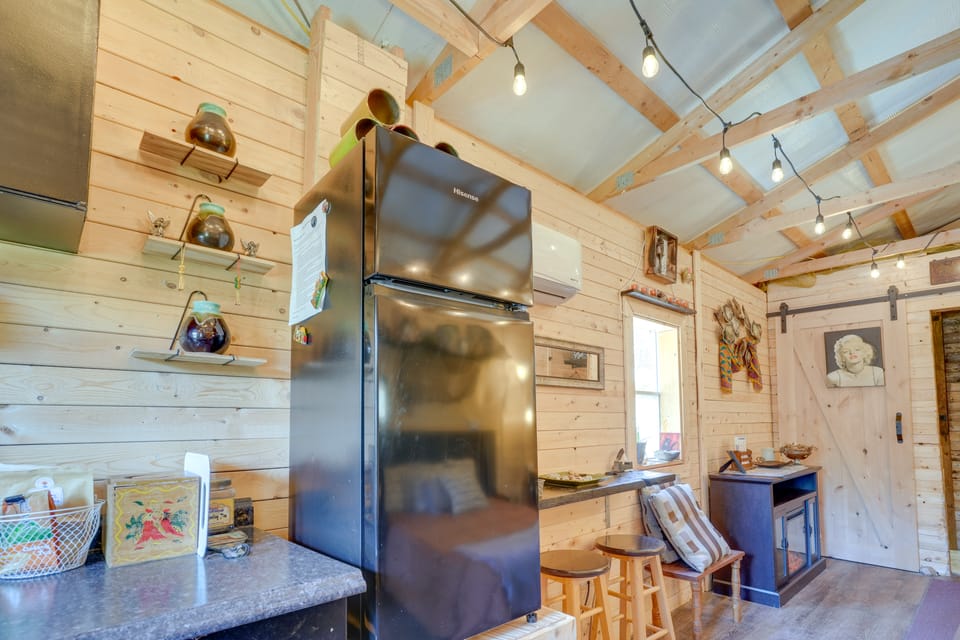 ‘Eagle’s Nest’ Studio in Rising Fawn: Creek Access Apartment in Alabama