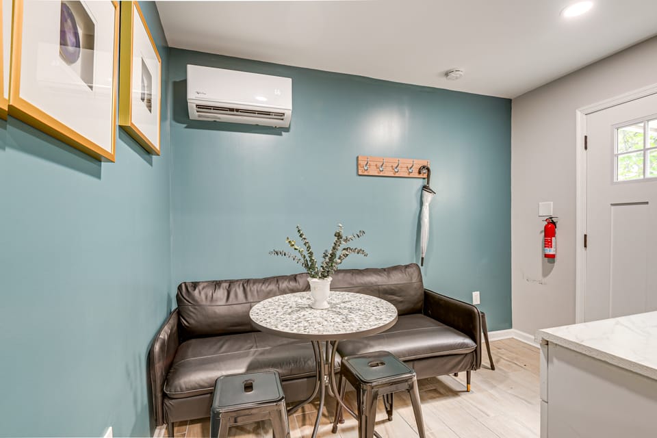 Cheverly Apartment - 4 Mi to Commanders Field! Apartment in Cheverly