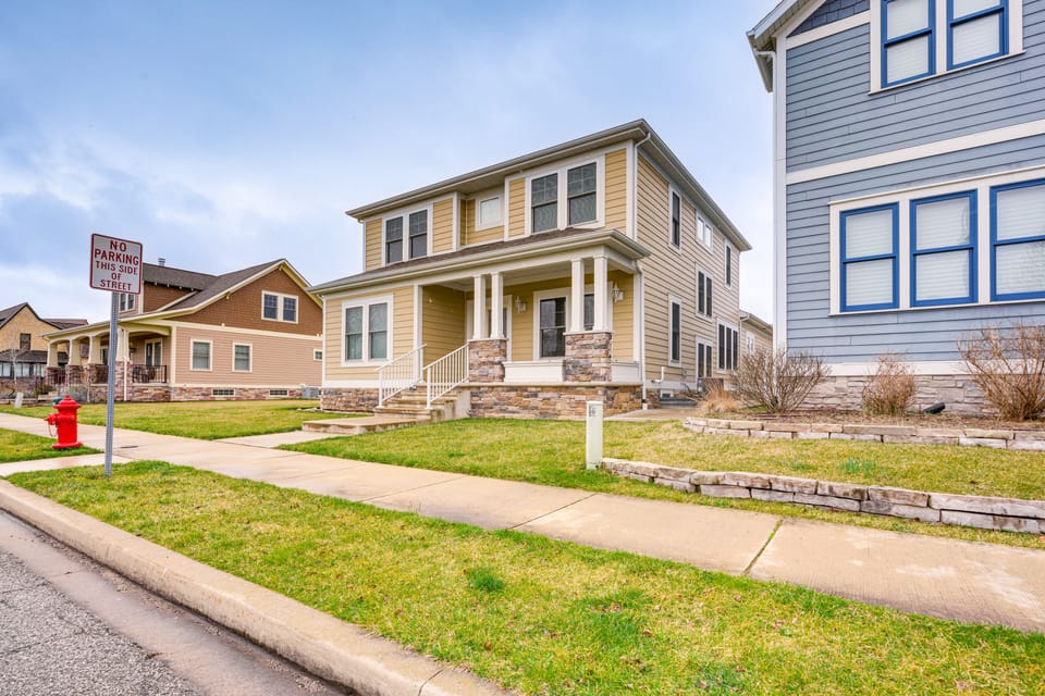Spacious South Bend Home - Walk to Notre Dame! House in South Bend