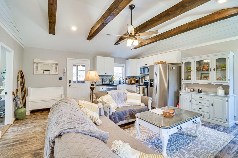 Great for Families! Woodsy Cabin in Lost City House in Shenandoah Valley