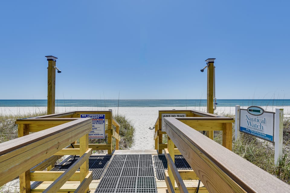 Panama City Beach Condo w/ Pool & Beach Access! Apartment in Lower Grand Lagoon