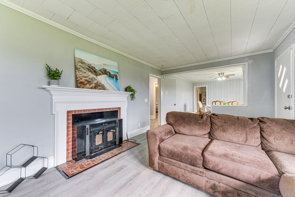Cozy Charlotte Home w/ Fire Pit ~ 6 Mi to Uptown! House in Charlotte