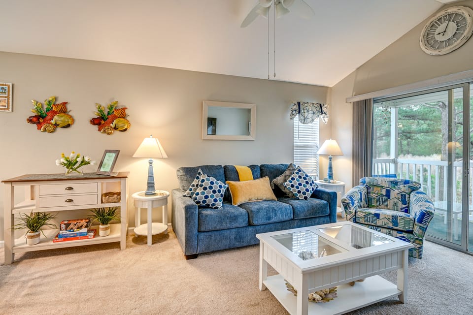 Myrtle Beach Golf Course Condo w/ Pool Access! Apartment in Carolina Forest