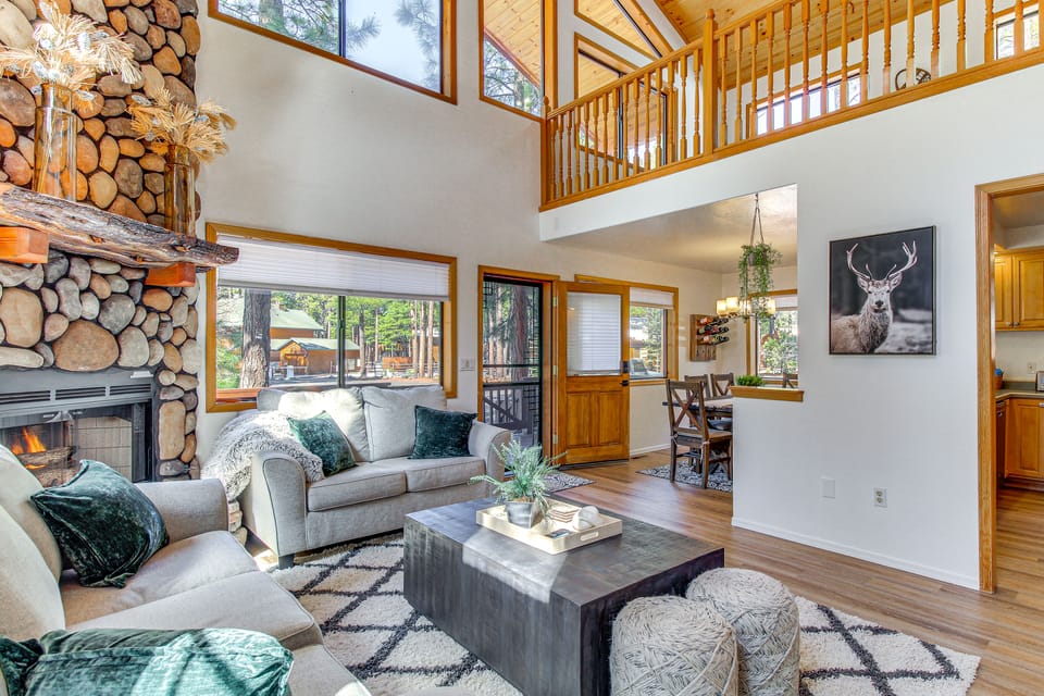 Pet-Friendly Cabin w/ Fire Pit in Pinetop! House in Arizona