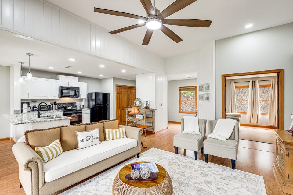 Golf Course Views: Condo in Blue Ridge Mountains! Apartment in Tennessee
