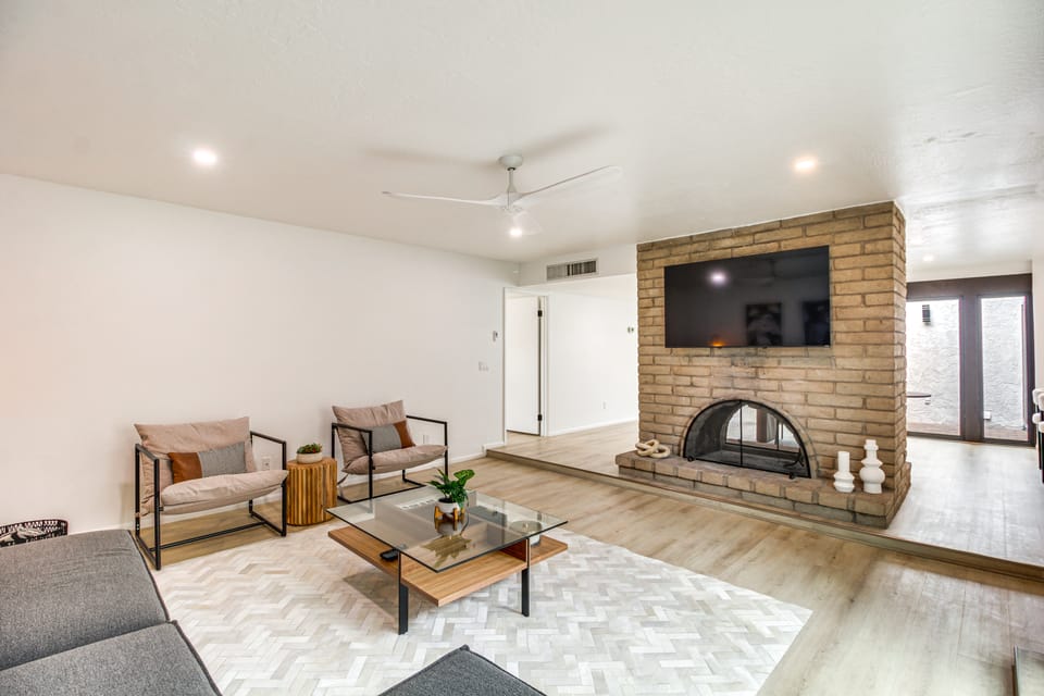 Tucson Vacation Rental w/ Patios & Pool Access! Apartment in Catalina Foothills