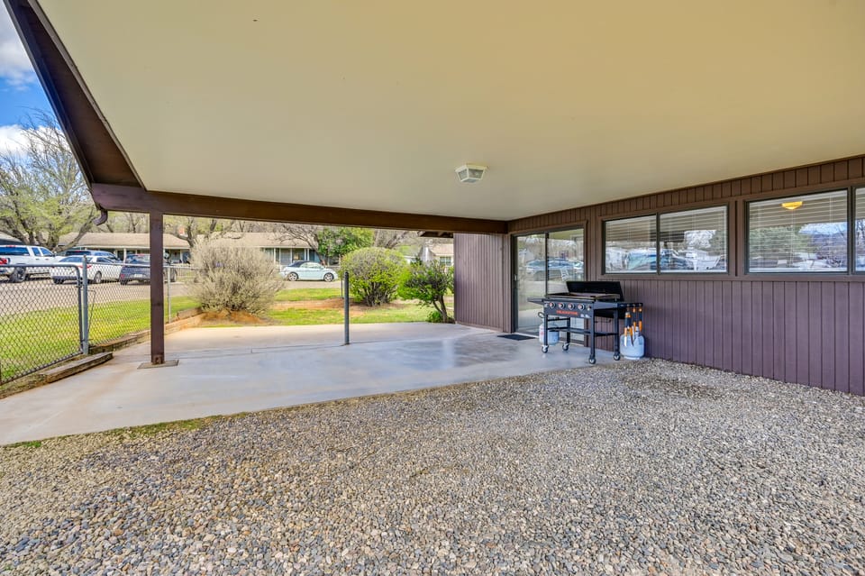 Pet-Friendly Camp Verde Home w/ Gas Grill! House in Camp Verde