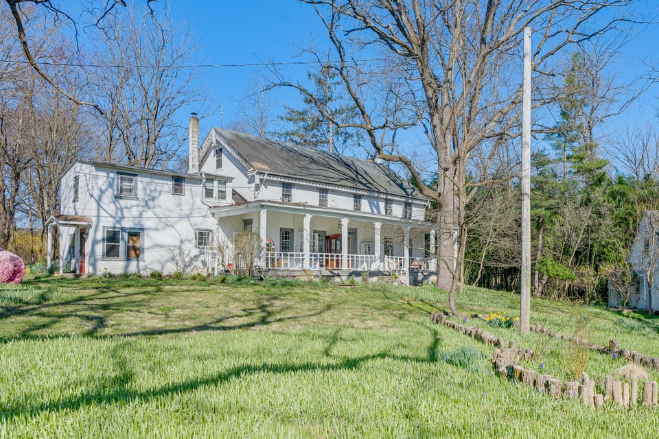 Experience a 17th-Century Spring Manor House in New Jersey