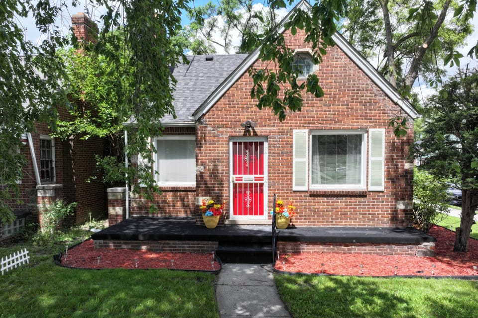 Peaceful Detroit Home w/ Yard: 10 Mi to Downtown! House in Detroit