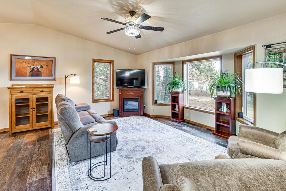 Rapid City Sturgis Rally Base: RV/Trailer Parking House in Rapid City