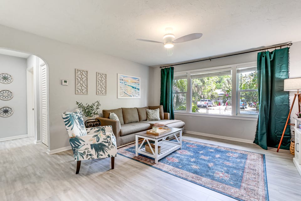 Idyllic Sarasota Home w/ Yard: 2 Mi to Beach! House in Sarasota