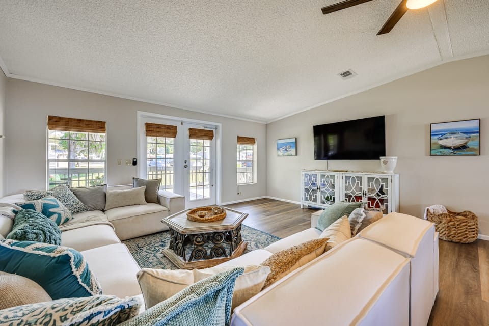 St Augustine Home w/ Dock & Lift on St Johns River House in Florida