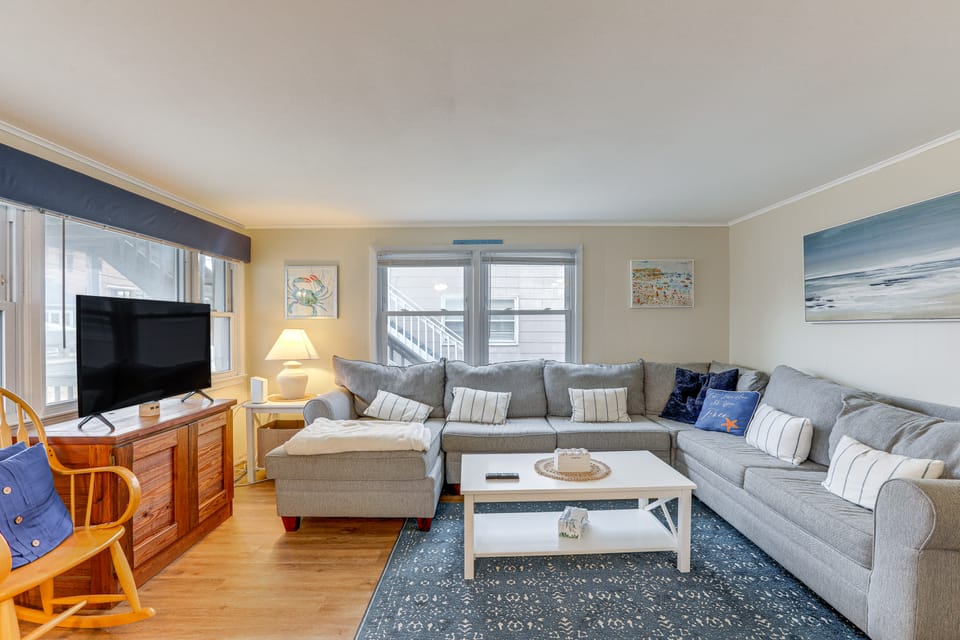 Pet-Friendly Long Beach Island Home: Walk to Beach House in North Beach Haven