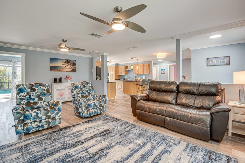 5 Mi to Beaches: Spacious Bradenton Home! House in Bradenton
