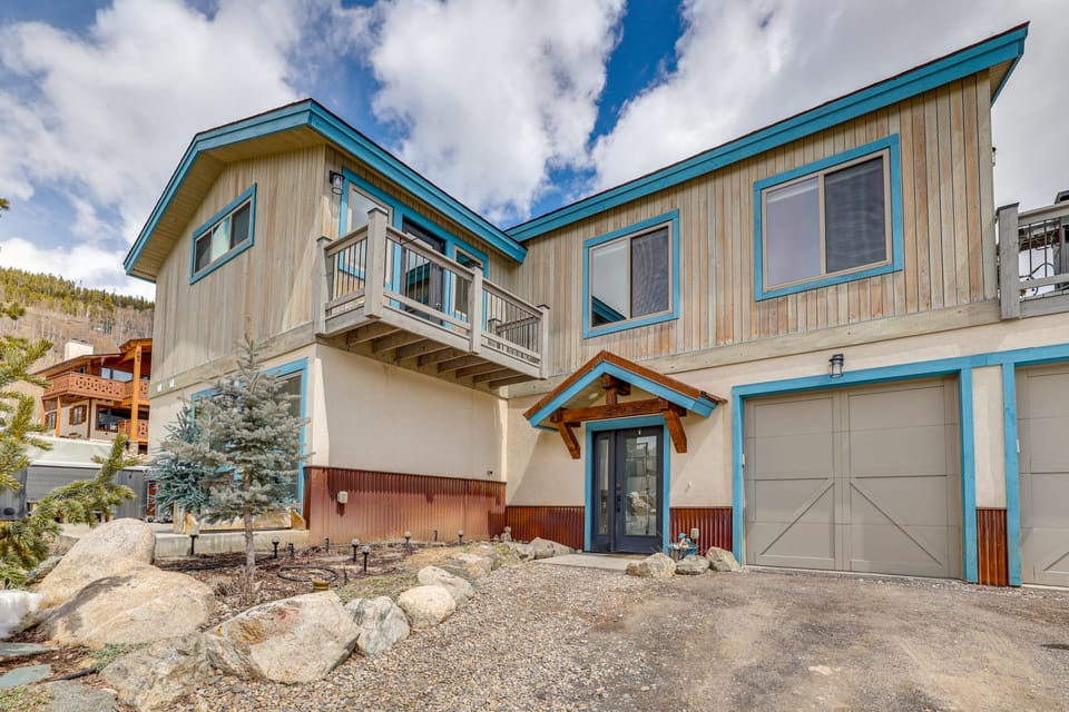 Hike, Soak & Play: Keystone Home w/ Views! House in Keystone