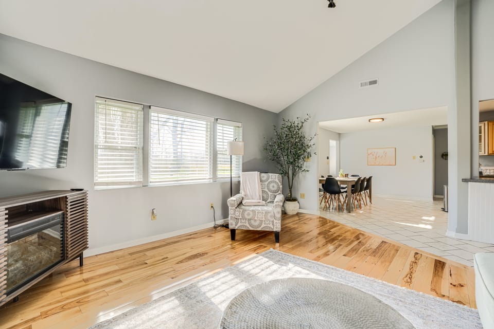 Benton Harbor Home w/ Fire Pit - 2 Mi to Beach! House in Lake Michigan Beach
