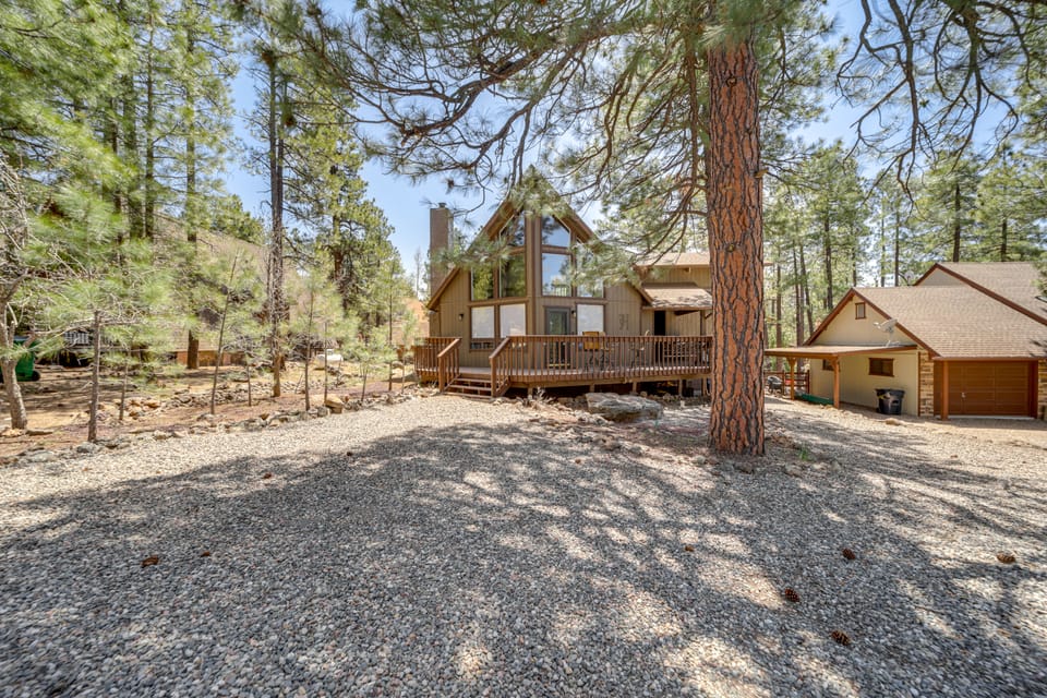 Family Friendly: Modern Cabin in Munds Park! House in Munds Park