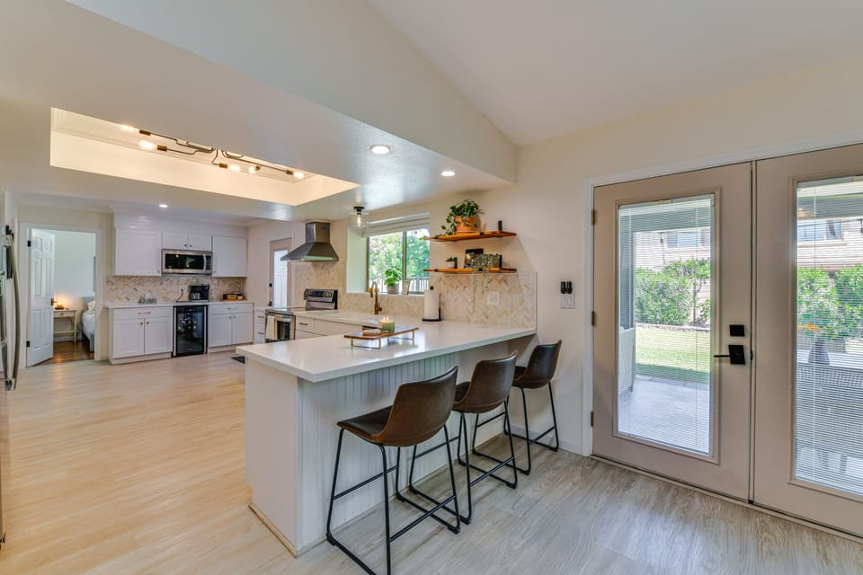 Near Golf! Desert Home w/ Private Pool in Mesa House in Dobson Ranch