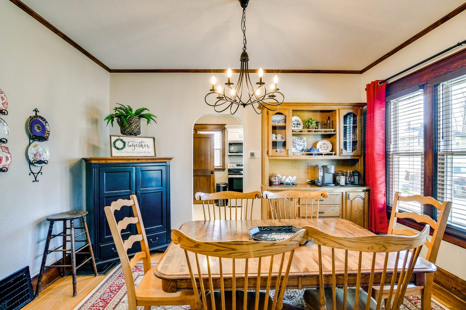 Charming Winterset Vacation Rental w/ Yard & Patio House in Iowa