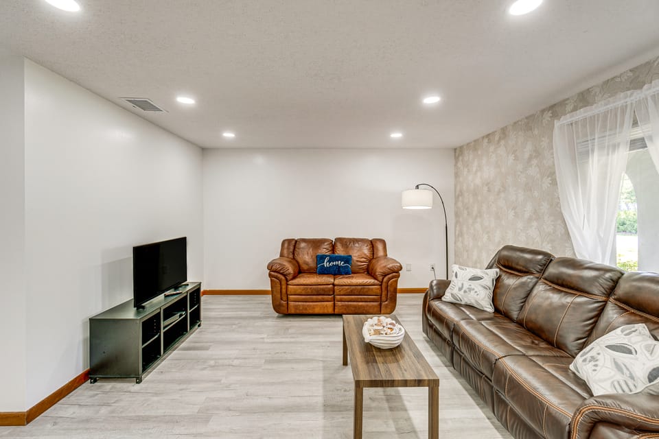 Port Charlotte Retreat w/ Lanai + Private Pool! House in North Port