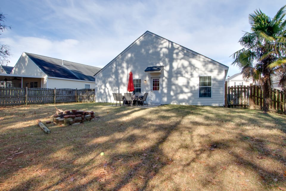 Community Pool! Lexington Home 9 Mi to Lake Murray House in Leesville