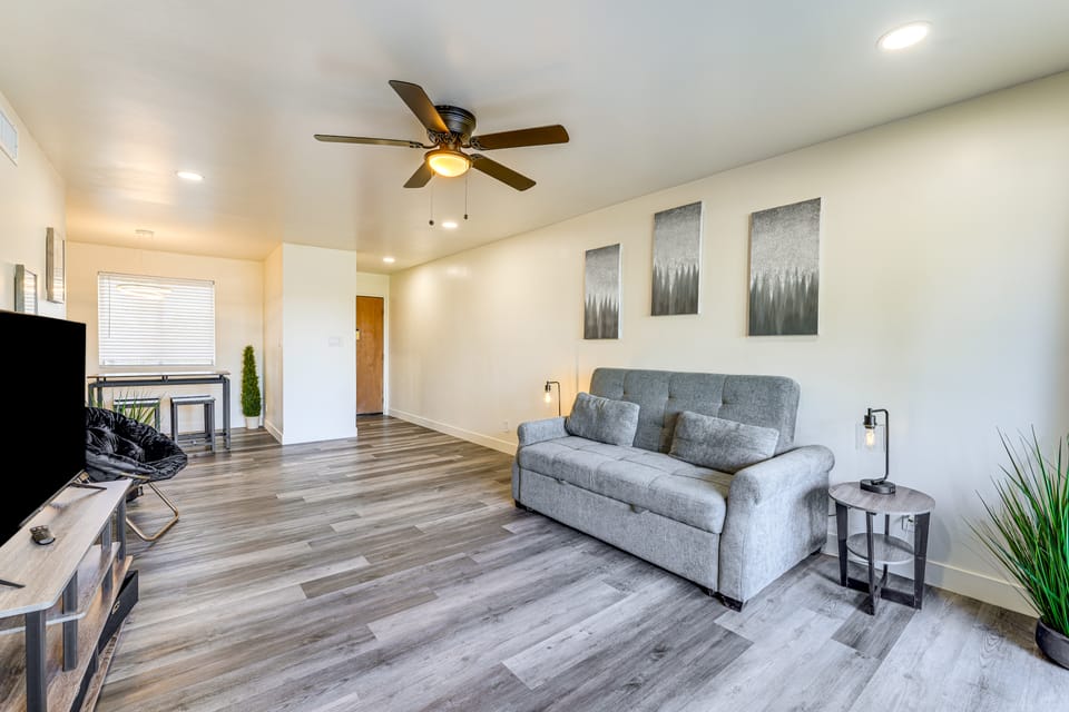 Cozy Couple's Condo! Walk to Old Town Scottsdale Apartment in Scottsdale