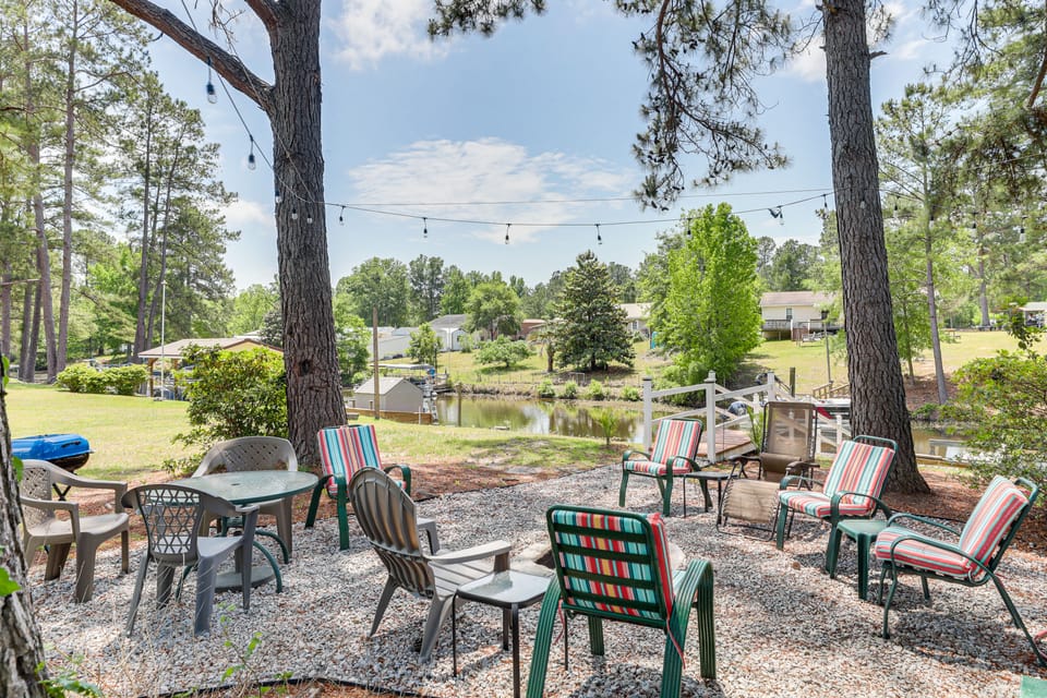 Lake Marion Home: Kayaks, Dock, Waterfront Fun! House in Lake Marion
