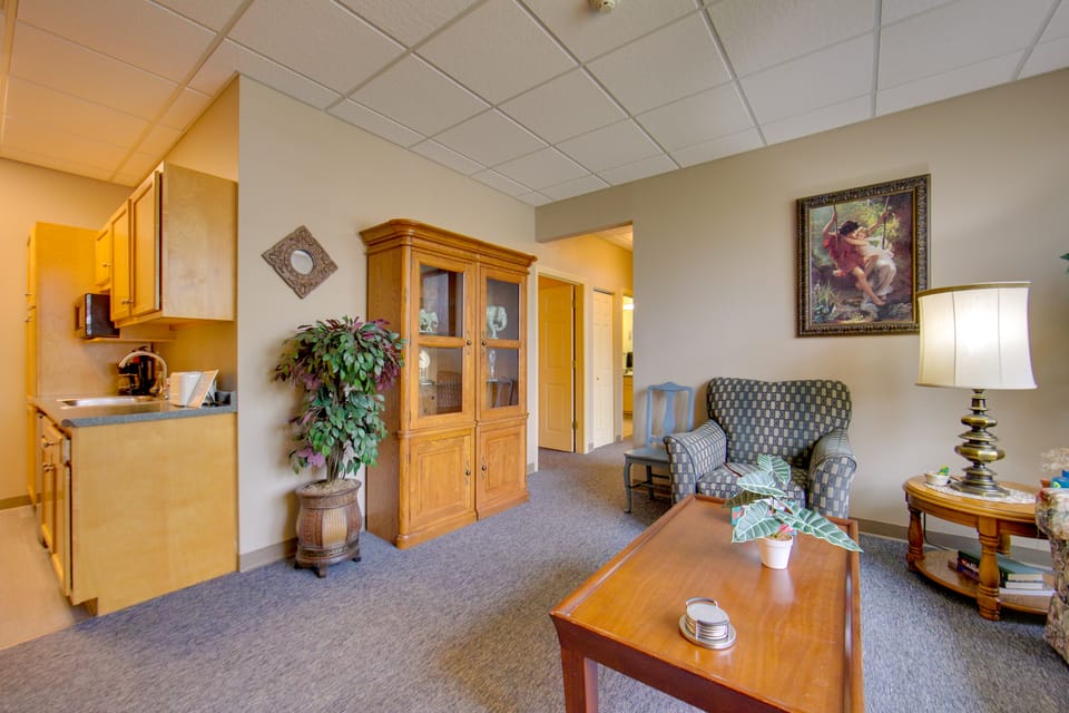 New Kensington Vacation Rental w/ Shared Amenities Apartment in Allegheny River