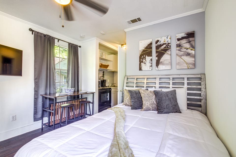 Lovely Clarksdale Studio < 2 Mi to Downtown! Apartment in Clarksdale