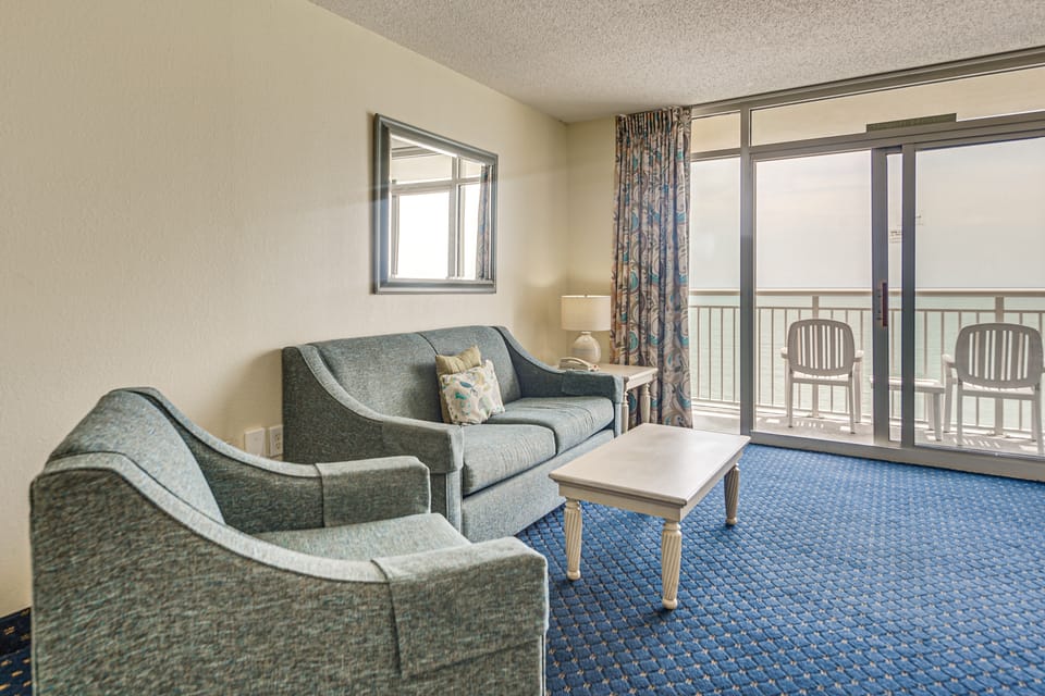 Walk to Beach: North Myrtle Beach Resort Apt! Apartment in Atlantic Beach