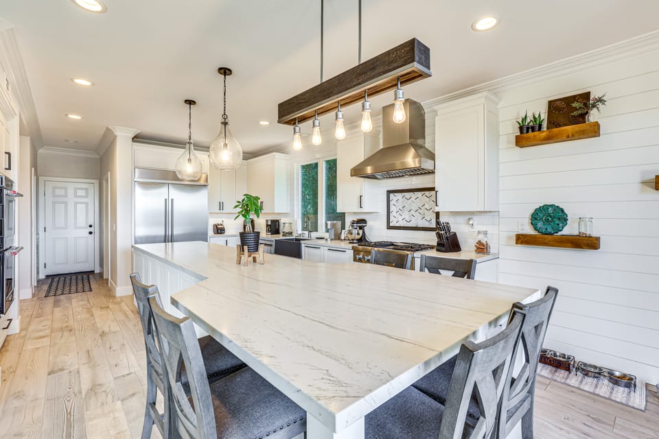 LA COSTA Valley Newly Remodeled Gem House in Encinitas
