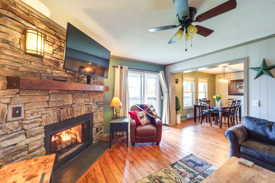Furnished Deck + Resort Perks: Beech Mtn Retreat! Apartment in Beech Mountain