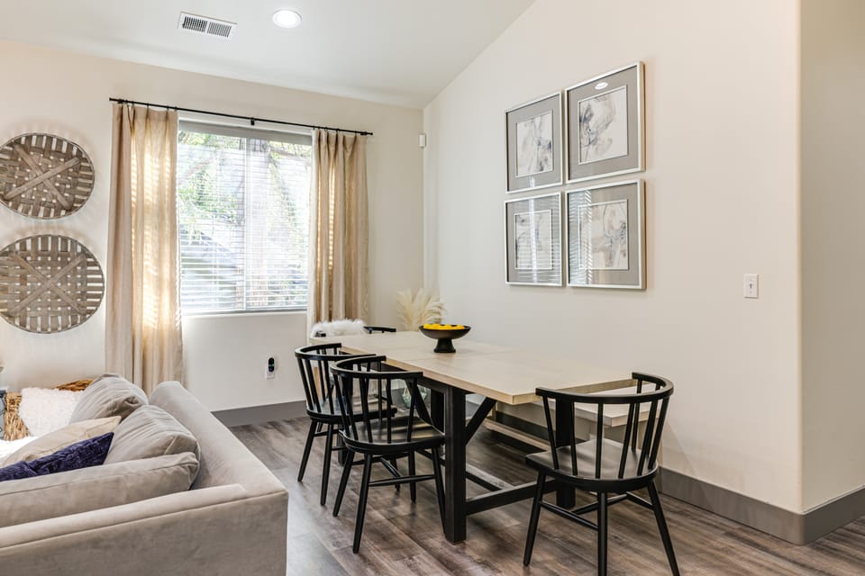 Game Room & Patio: Picturesque Home in Sonora House in Calaveras County