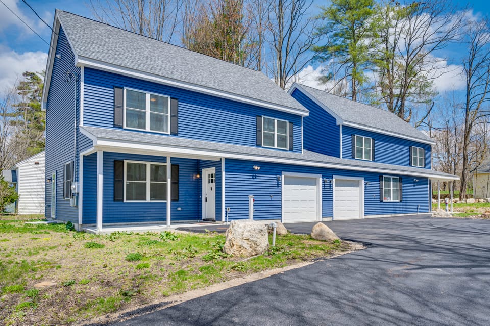 New Hampshire Abode w/ Mountain Views, Near Skiing Apartment in Tamworth