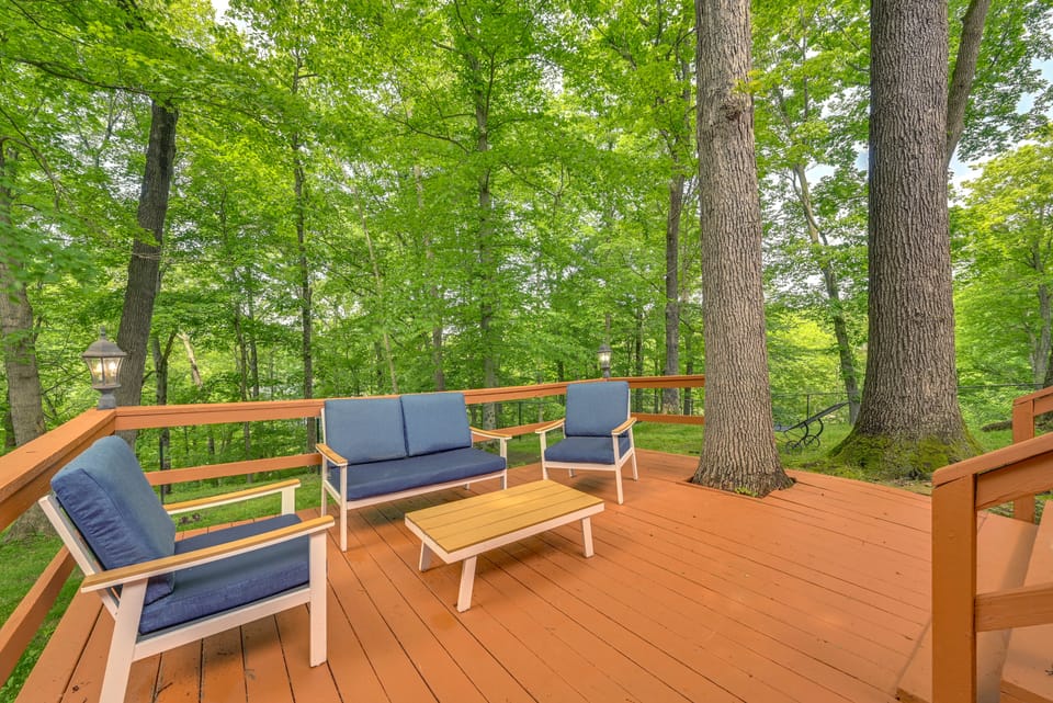 Access to Rough River Lake! Family Home w/ Deck House in Kentucky