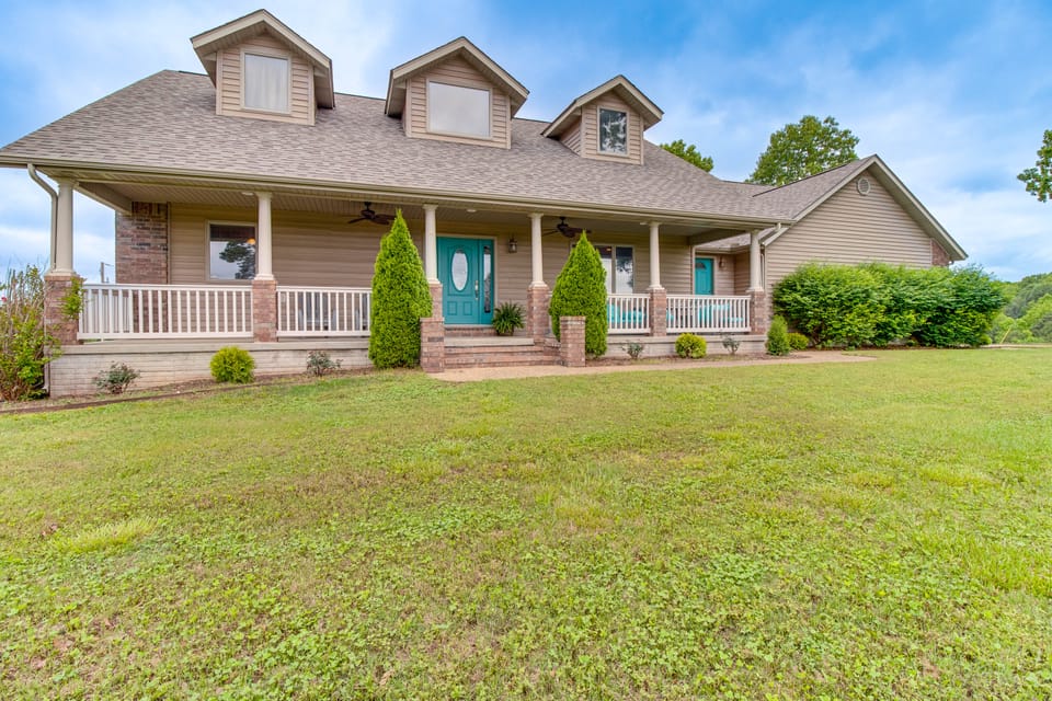 Family-Friendly Ozarks Getaway < 21 Mi to Branson! House in Arkansas