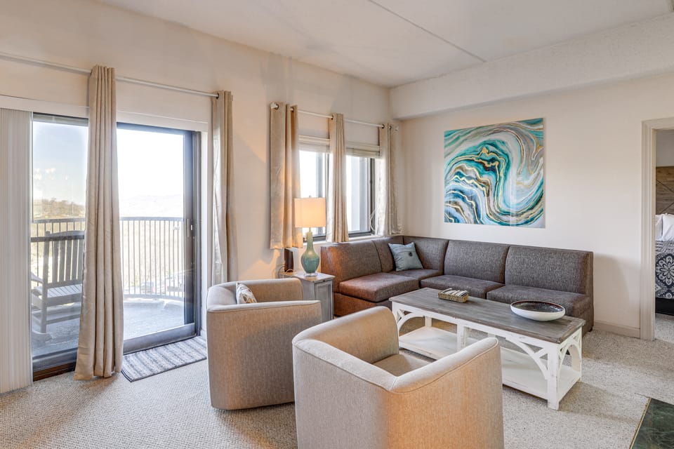 2 Mi to Ski Resort! Sugar Mtn Condo w/ Indoor Pool Apartment in Sugar Mountain