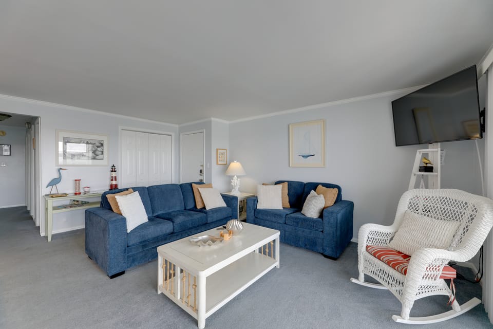 Walk to Beach! Family-Friendly Ocean City Condo Apartment in Ocean City